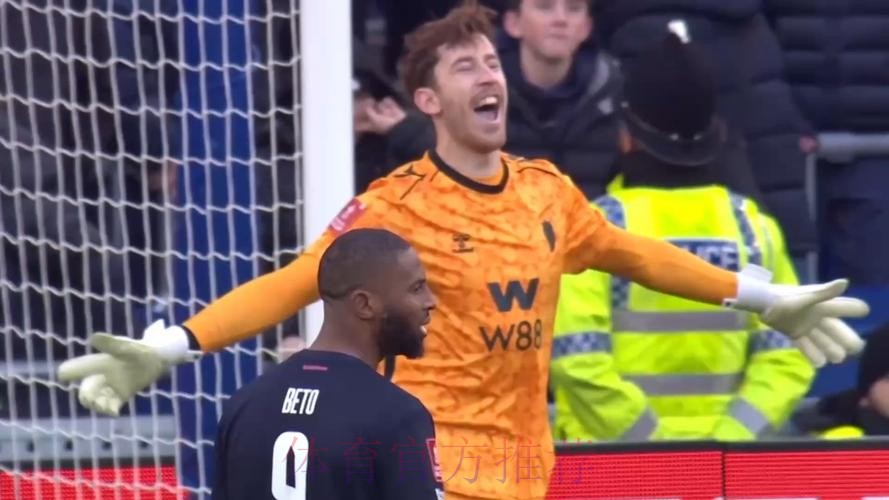 最快点球大战！桑德兰门将连扑三球助队晋级